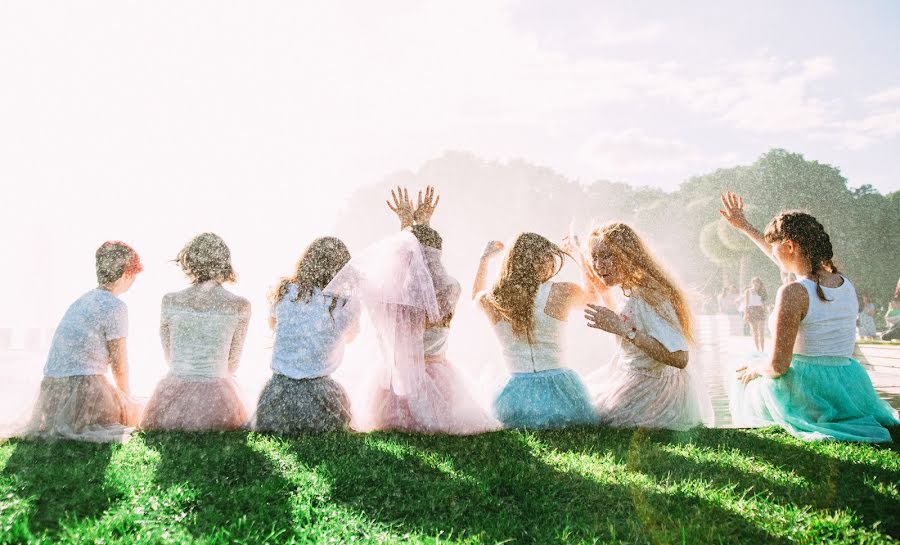 Wedding photographer Yuliya Loginova (shinigami). Photo of 3 July 2017