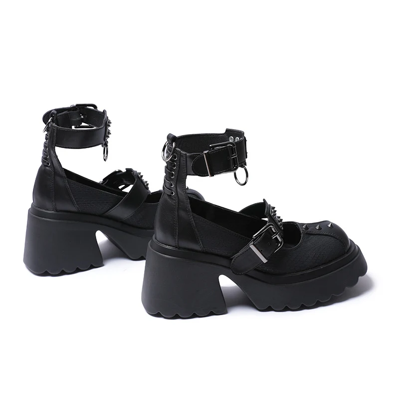 Title 3, Chaussures à boucle et rivets pour femmes, tend...