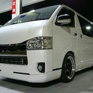 ハイエースバン GDH201V