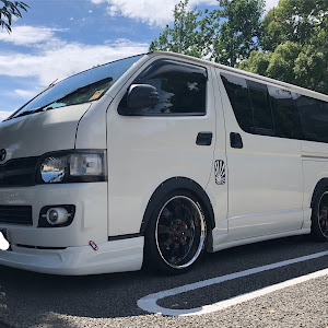 ハイエースバン TRH200V