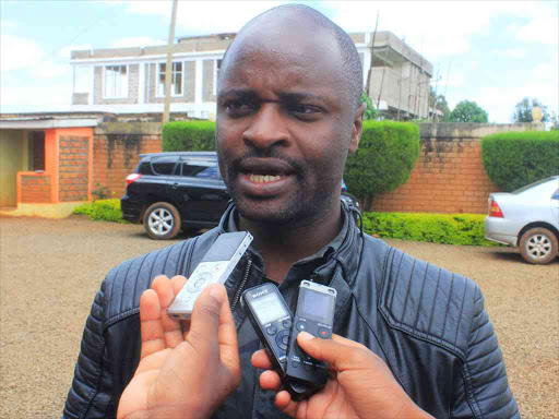 Kenya Medical Practitioners Pharmacists and Dentists Union (KMPDU)chairman Samuel Oroko addressing journalists in Nyamira on on May 30,2018./ALIVN RATEMO