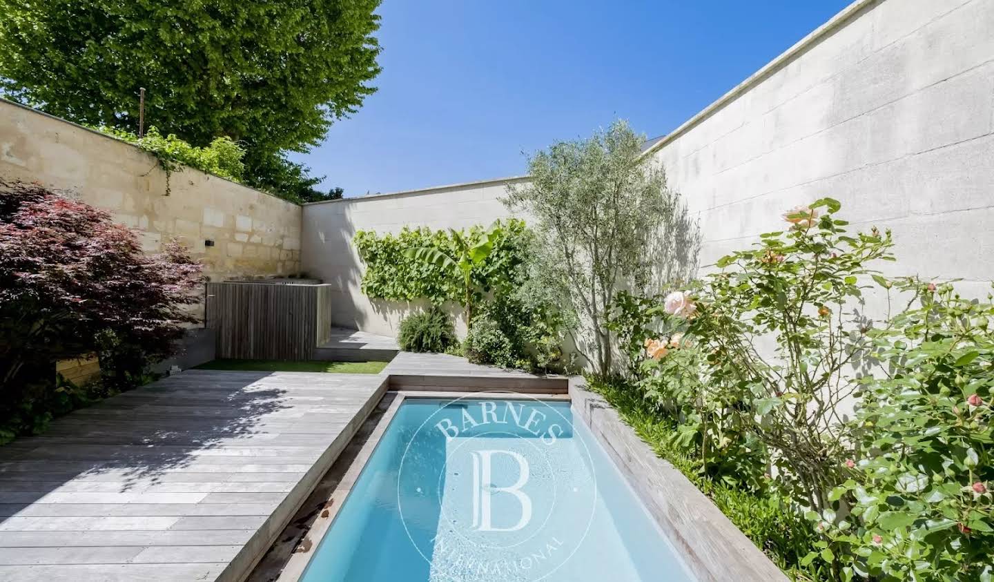 House with pool and garden Bordeaux