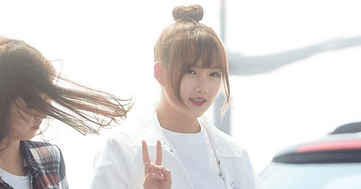 G Friend S Yerin Dazzles Like A Doll In Recent Airport