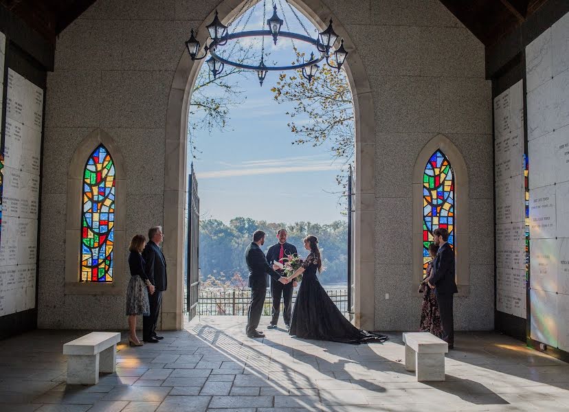 Fotografo di matrimoni Mackenzie Crowe-Mayo (mackenziecrowe). Foto del 7 settembre 2019