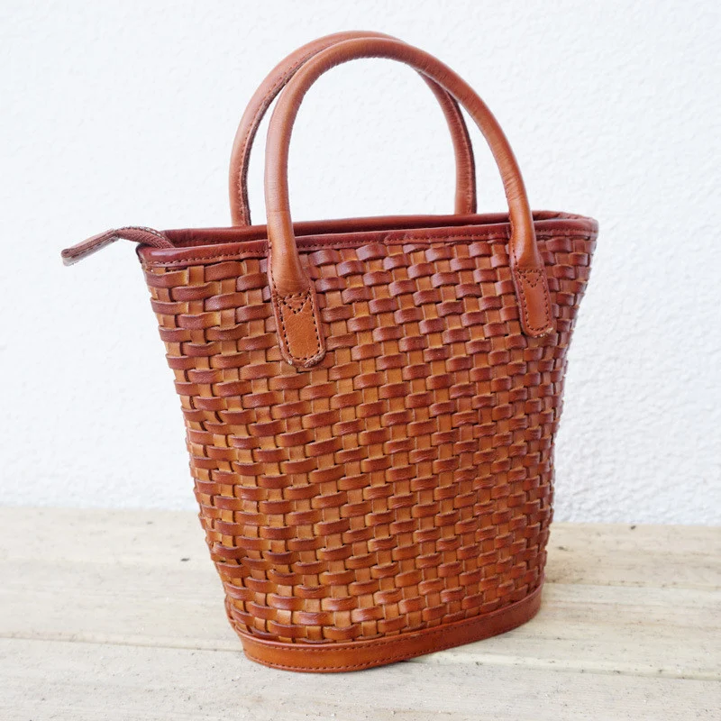 Sac bandoulière seau tissé, élégant et pratique. Idéal pour femme, spacieux et confortable. Parfait pour le quotidien, les voyages et le travail.