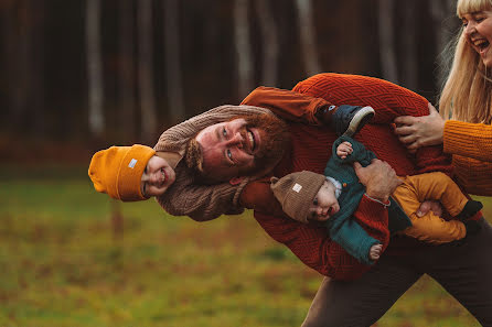 Pulmafotograaf Denis Persenen (krugozor). Foto tehtud 1 juuli 2023