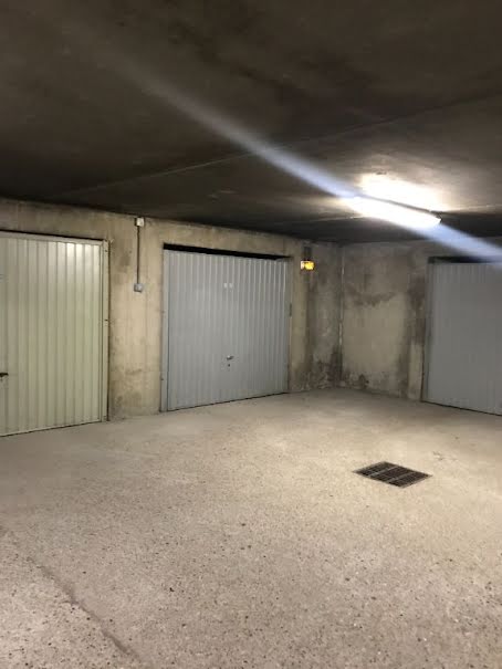 Location  parking   à Caluire-et-Cuire (69300), 107 €