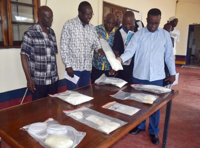 Suspects arrested arrested with cocaine and heroine at Coast Police Headquarters, Mombasa on Sunday