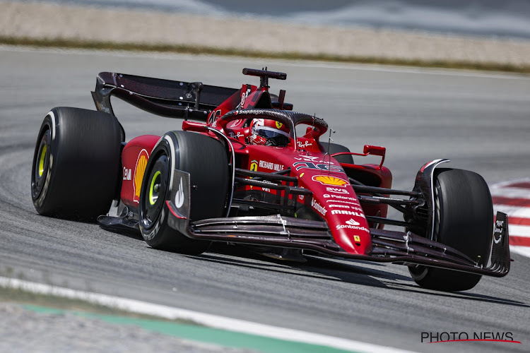 Ferrari op 1 en 2 in de 2e vrije training in Zandvoort