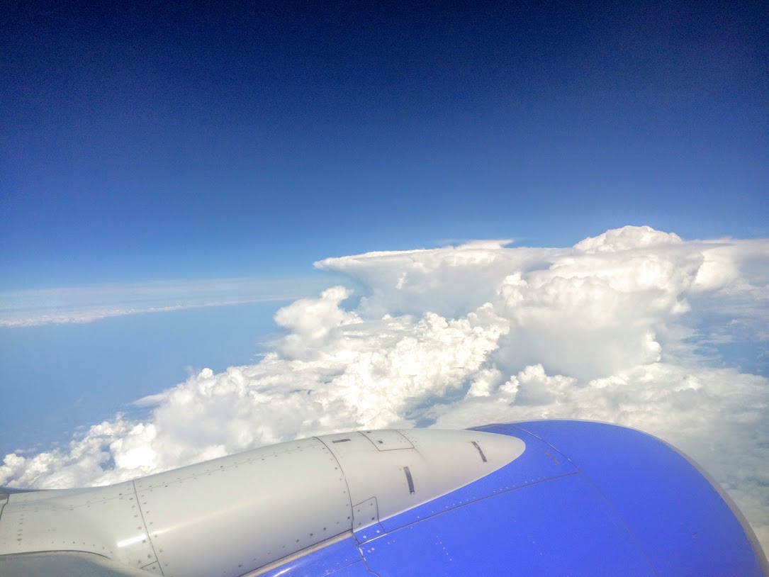 Terri dropped me off at the Milwaukee airport on Wed the 10th for a short trip to DC for work. The clouds were awesome on our descent into DC.