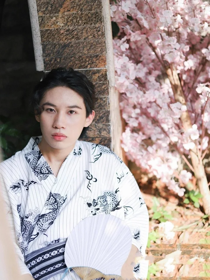 Japon Erkek Geleneksel Resmi Kıyafeti Kimono Takım Elbise Beyefendi Tarzı, Bel Mühürlü Modifiye Dış Giyim, Şıklık ve Zarafet.