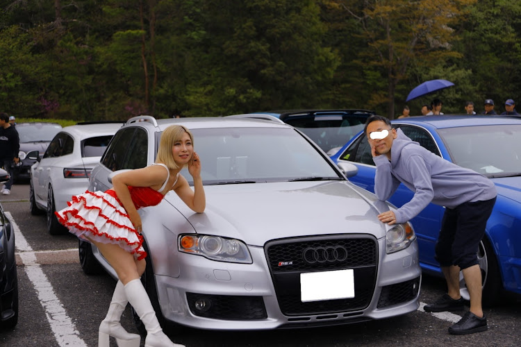 RS3 セダンの第5回希望が丘MT・健太くんはギャル好き😁👯・雨の日のオフ会に関するカスタム事例の投稿画像8枚目