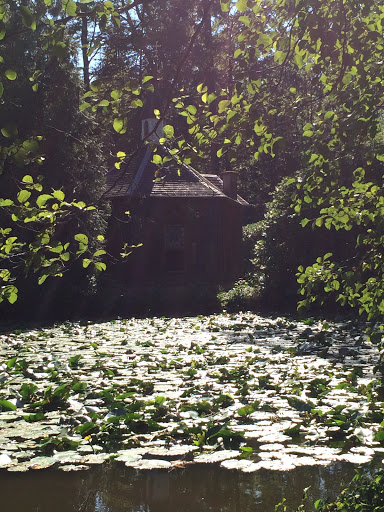 Kapelle Am Seerosenteich