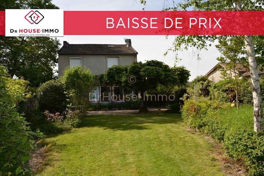 Vente maison 8 pièces 168 m² à Saint-Junien (87200), 214 710 €