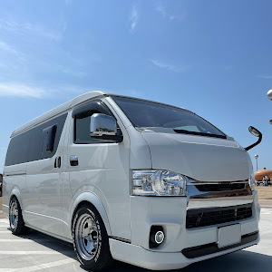 ハイエースバン TRH200V