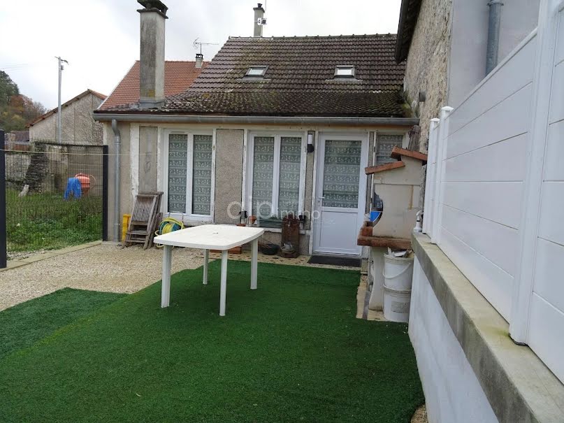 Vente maison 4 pièces 140 m² à Bourguignons (10110), 102 000 €