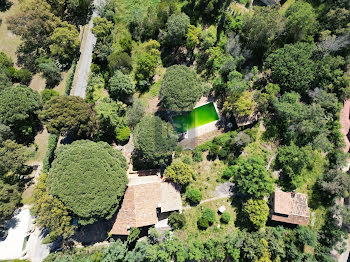 villa à Grimaud (83)