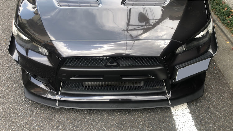 ランサーエボリューションのGW・エアロ取付・スプリッター・洗車したい…・海外製パーツに関するカスタム事例の投稿画像2枚目