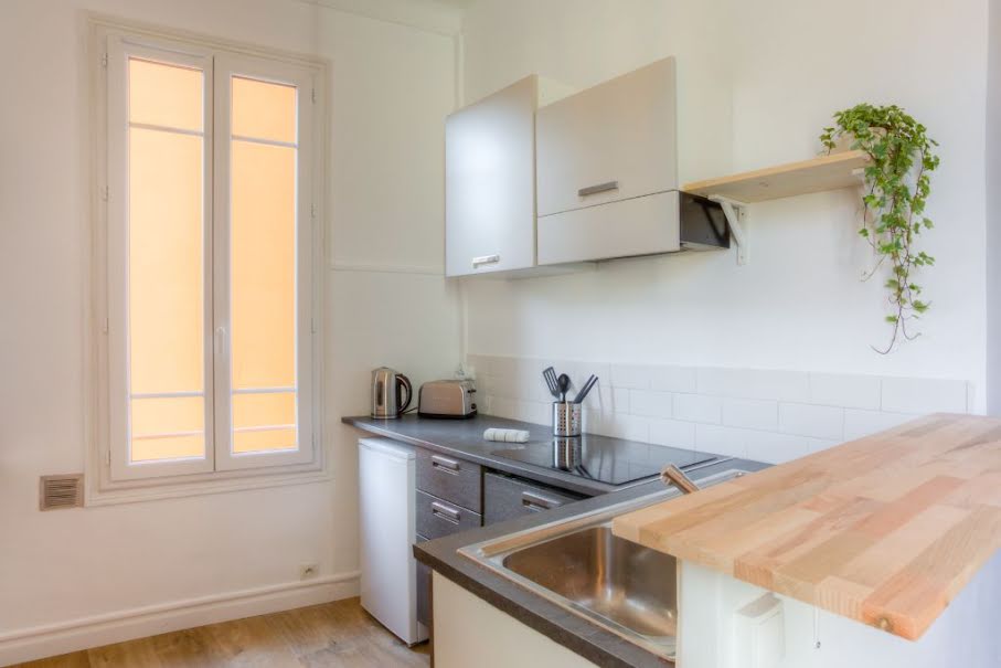 Location meublée appartement 1 pièce 25 m² à Nice (06000), 840 €