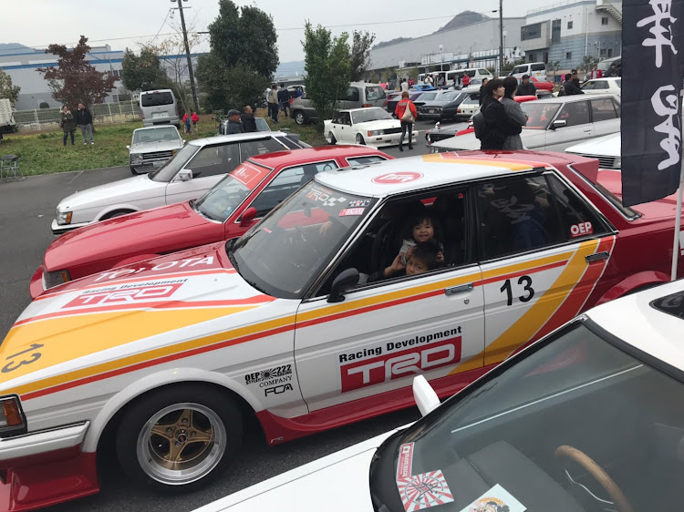 クレスタの街道レーサー・gx71 クレスタ・レーシングカラー・TRDカラー・乱舞星に関するカスタム事例の投稿画像11枚目