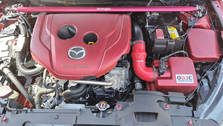 MAZDA2のボルトカバーに関するカスタム事例の投稿画像1枚目
