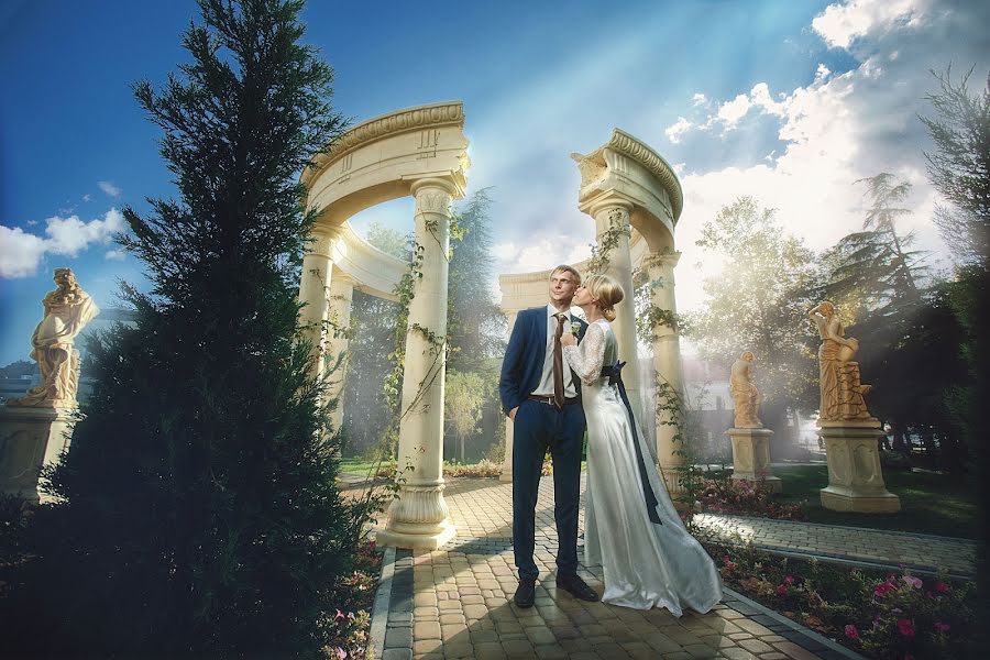 Wedding photographer Denis Akimov (antismoke). Photo of 8 December 2016