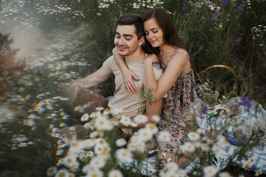 Fotógrafo de bodas Viktoriya Golomolzina (vikki). Foto del 3 de julio 2020