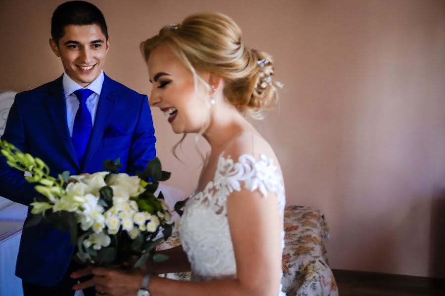 Fotografo di matrimoni Silviu Monor (monor). Foto del 19 luglio 2019