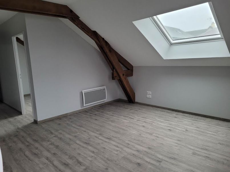 Location  appartement 2 pièces 31 m² à La Souterraine (23300), 420 €