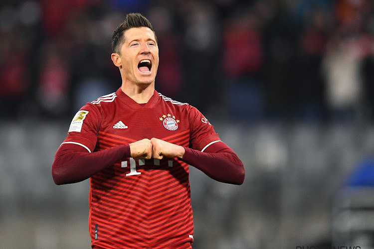 Le FC Barcelone officialise le transfert de Lewandowski