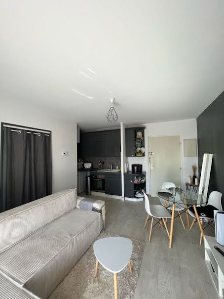 Vente appartement 2 pièces 31 m² à Saint-Cyr-sur-Mer (83270), 197 500 €