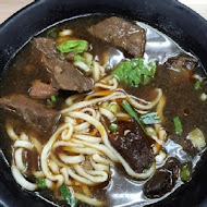 玖伍川味牛肉麵水餃(東豐店)