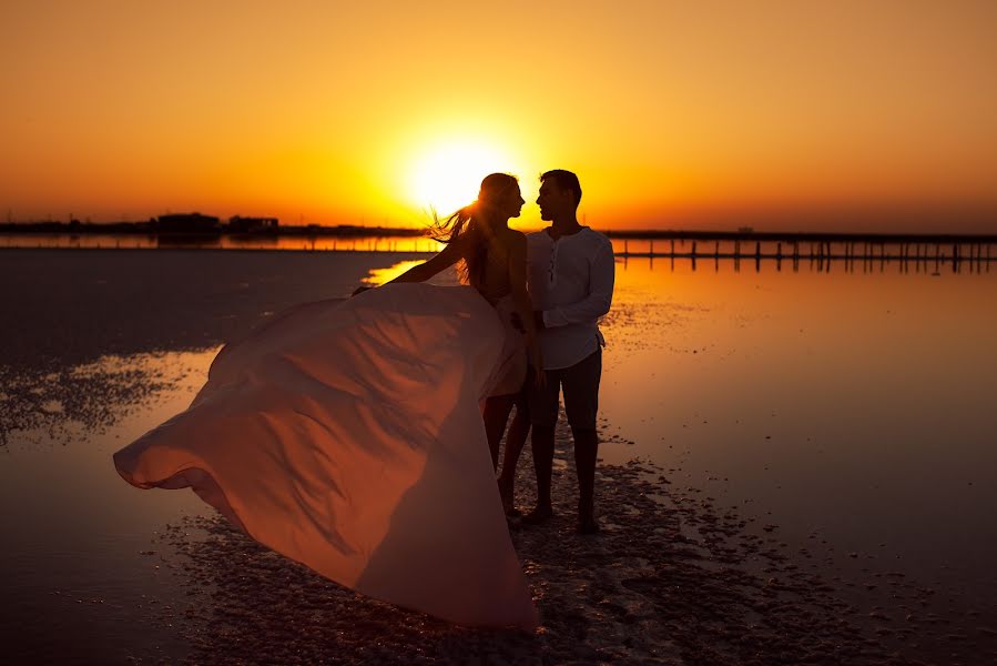 Wedding photographer Leviza Memetova (liva1986). Photo of 13 July 2020