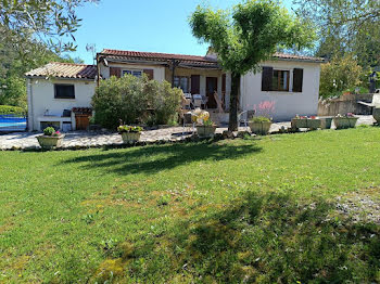 maison à Saint-bres (30)