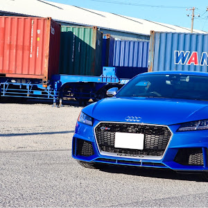 TT RS クーペ A6