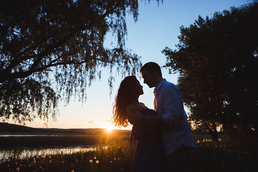 Wedding photographer Ekaterina Zubkova (katezubkova). Photo of 24 May 2017