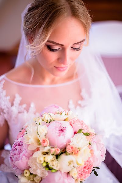 Fotógrafo de casamento Rigina Ross (riginaross). Foto de 28 de agosto 2017