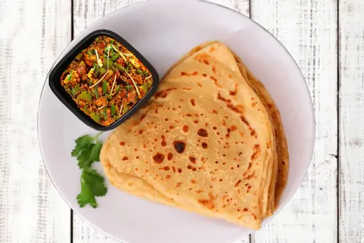 Mix Veg Masala Curry With 3 Plain Wheat Paratha