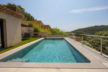 villa à Grimaud (83)