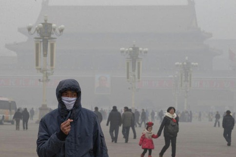 pollution-at-tiananmen-square-beijing_news_featured.jpg