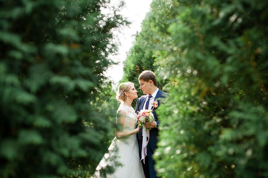 Fotógrafo de casamento Mariya Kont (mariakont). Foto de 16 de agosto 2015