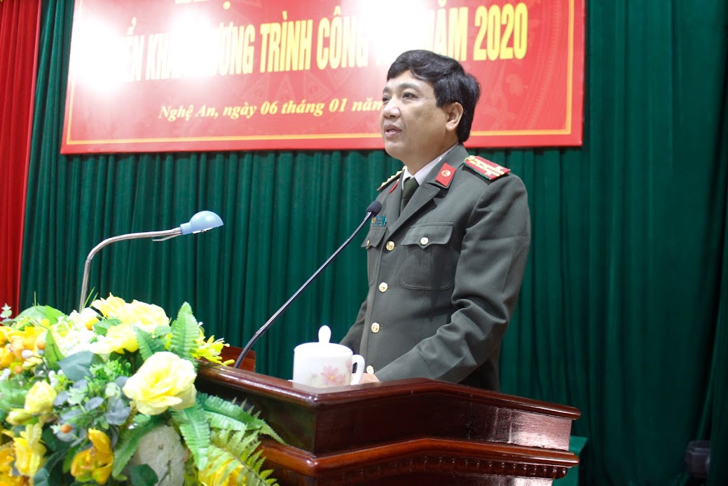 Đại tá Hồ Văn Tứ, Phó Giám đốc Công an tỉnh phát biểu chỉ đạo tại Hội nghị