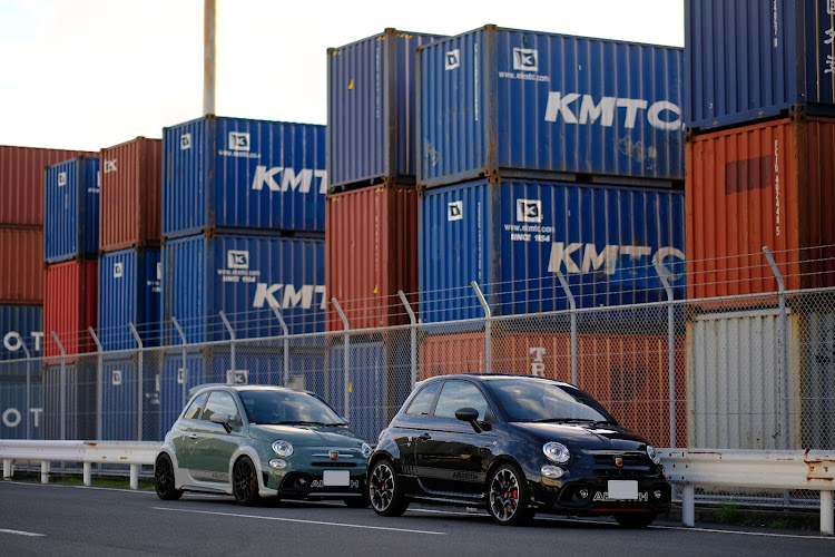 アバルト・595の日本橋コレド宝町・お盆休み・コラボ撮影・日産ギャラリー・試乗したよ！に関するカスタム事例の投稿画像3枚目