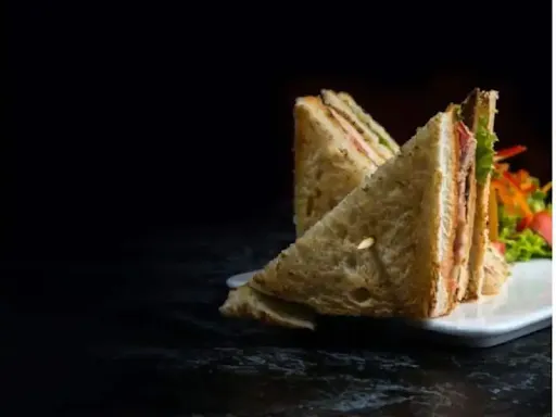 Club Grilled Sandwich (double Decker)