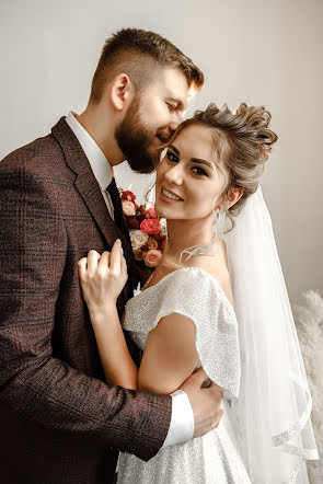 Fotógrafo de casamento Valeriya Golub (valerievel). Foto de 3 de fevereiro 2022