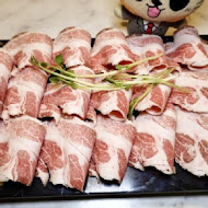 肉多多火鍋