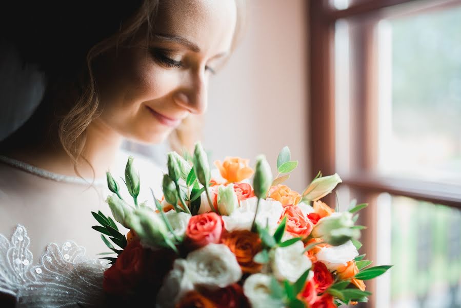 Fotógrafo de casamento Vyacheslav Svirskiy (slavaphotomy). Foto de 7 de dezembro 2016