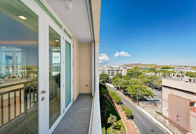 Apartment with terrace 1