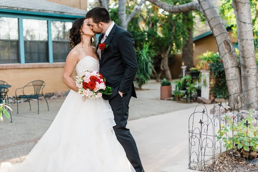 Fotógrafo de casamento Mina Hutchinson (minahutchinson). Foto de 30 de dezembro 2021