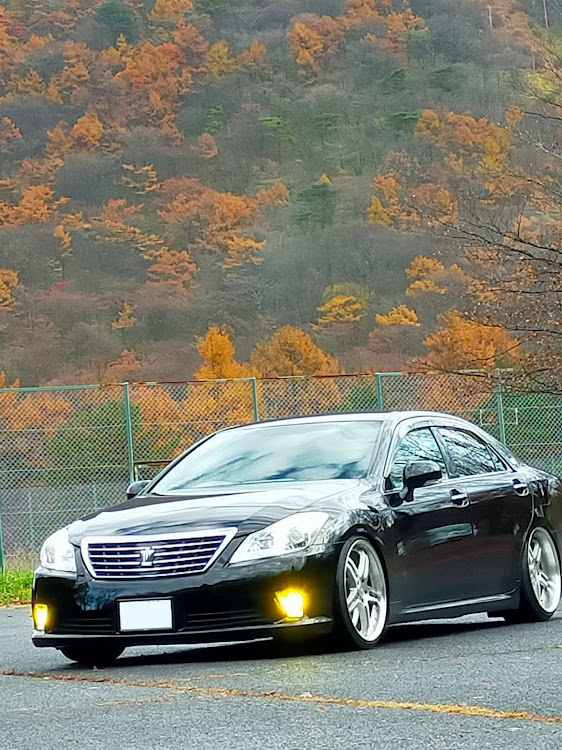 クラウンロイヤルの榛名山・早朝ドライブ・紅葉と愛車に関するカスタム事例の投稿画像2枚目